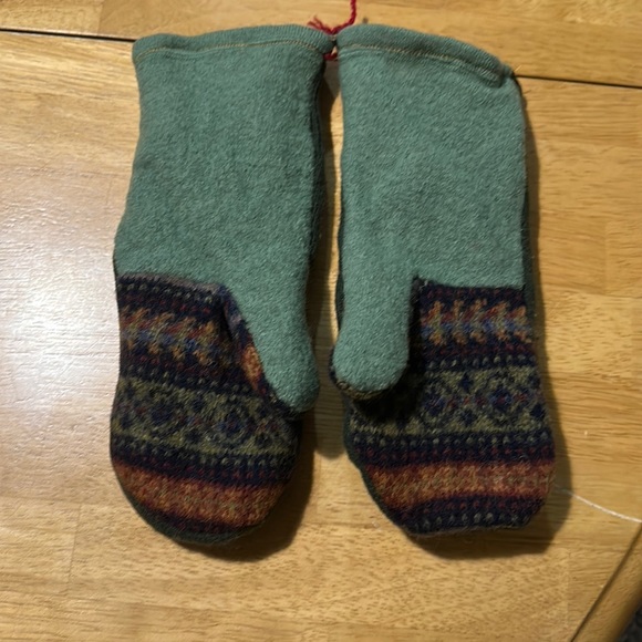 Accessories - Handmade wool and fleece mittens